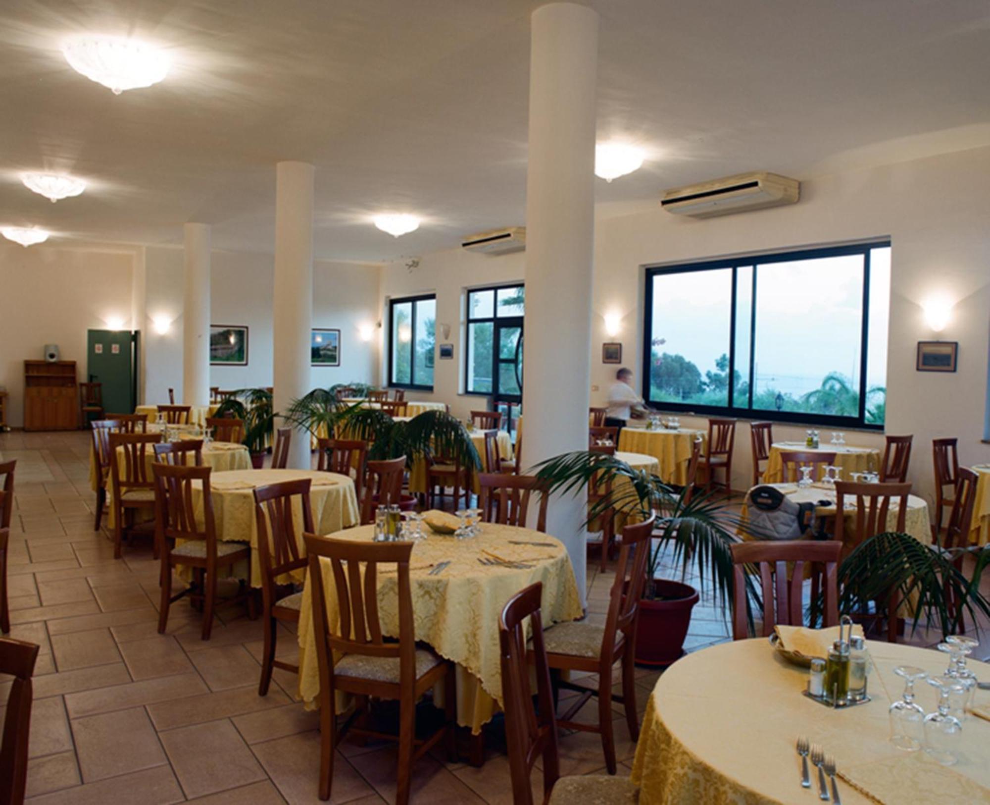 Villaggio Pineta Petto Bianco Capo Vaticano Zewnętrze zdjęcie