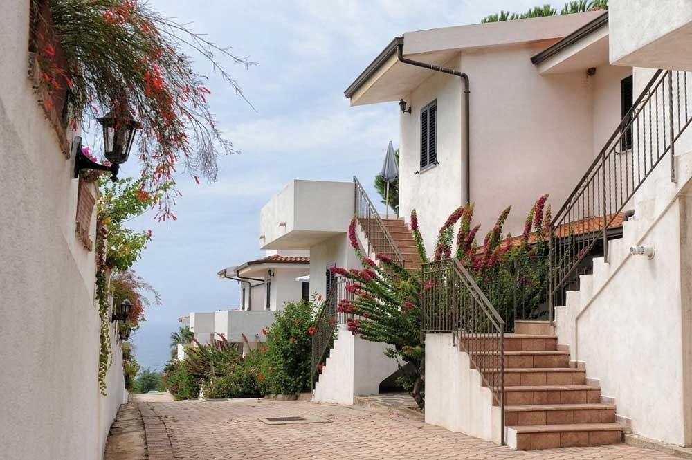 Villaggio Pineta Petto Bianco Capo Vaticano Zewnętrze zdjęcie