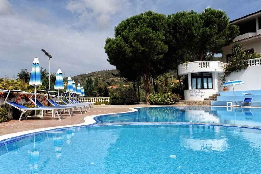 Villaggio Pineta Petto Bianco Capo Vaticano Zewnętrze zdjęcie