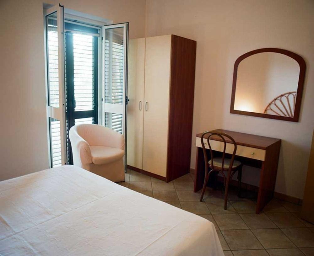 Villaggio Pineta Petto Bianco Capo Vaticano Zewnętrze zdjęcie
