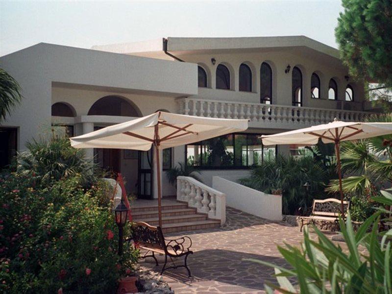 Villaggio Pineta Petto Bianco Capo Vaticano Zewnętrze zdjęcie
